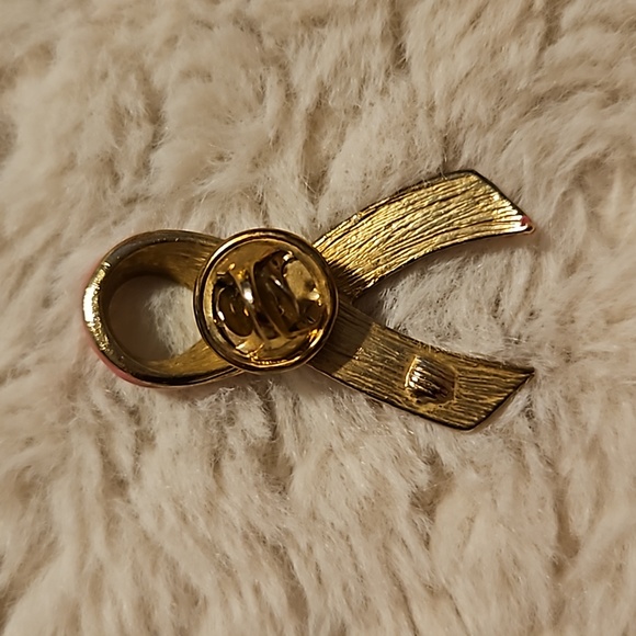 #0103 Breast Cancer 🎀 pin - Picture 2 of 3